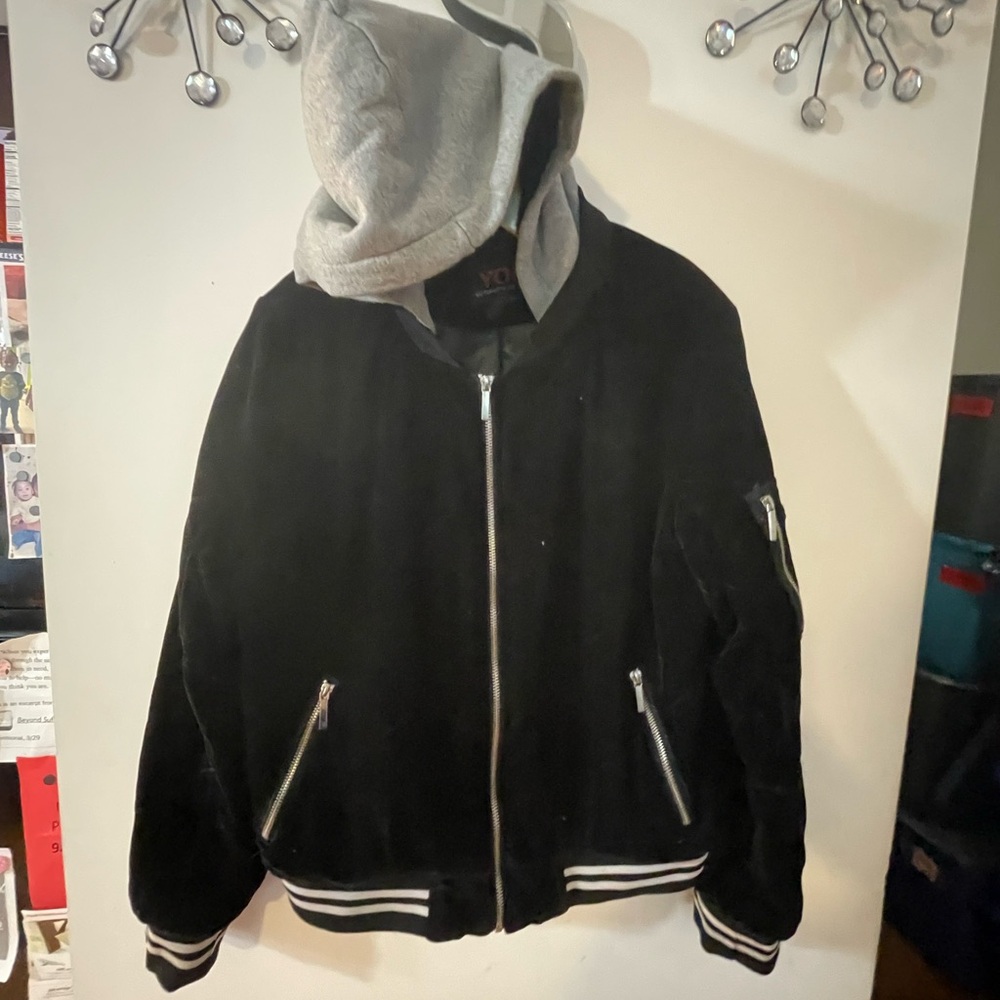 Yoki Bomber Jacket with Gray Hood Size L